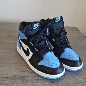 Nike Kids' Black and Light Blue Sneakers